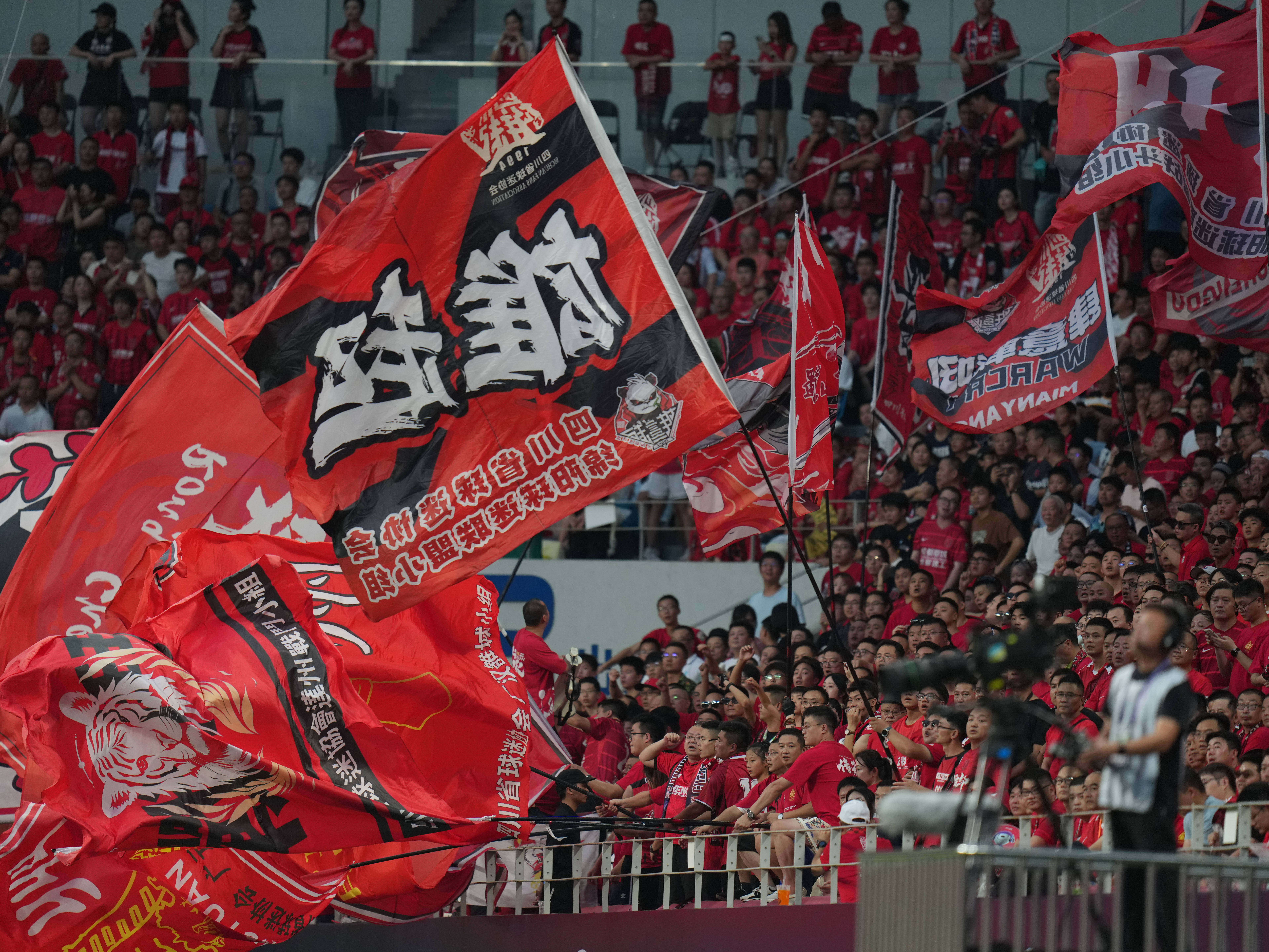 亚冠淘汰赛战火激烈燃烧,球队实力对比搏击赛场的简单介绍 亚冠淘汰赛战火激烈燃烧,球队实力对比搏击赛场的简单介绍