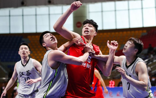 包含首尔领头羊迎战浙江队，战术对决引人期待的词条