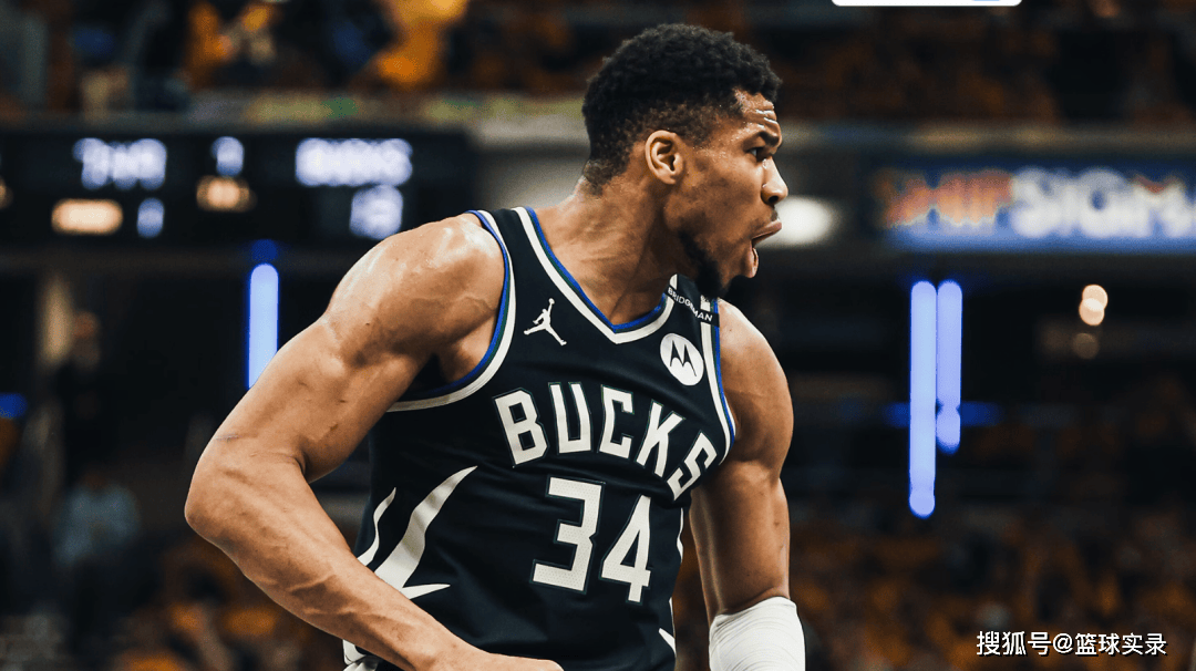 雄鹿B队碾压意大利男篮,拉塞尔统治全场 雄鹿B队碾压意大利男篮,拉塞尔统治全场