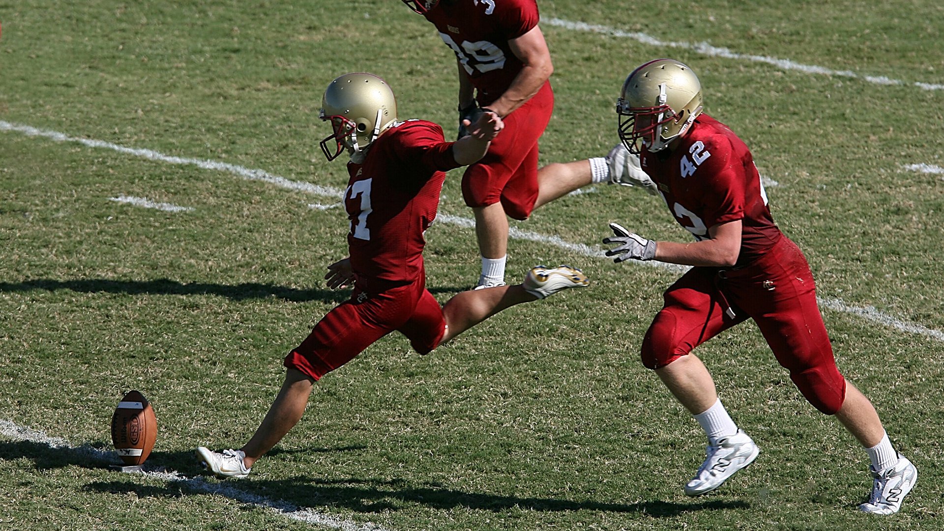 拉亚神扑定乾坤，法国队险胜卡塔尔晋级之路再添悬念