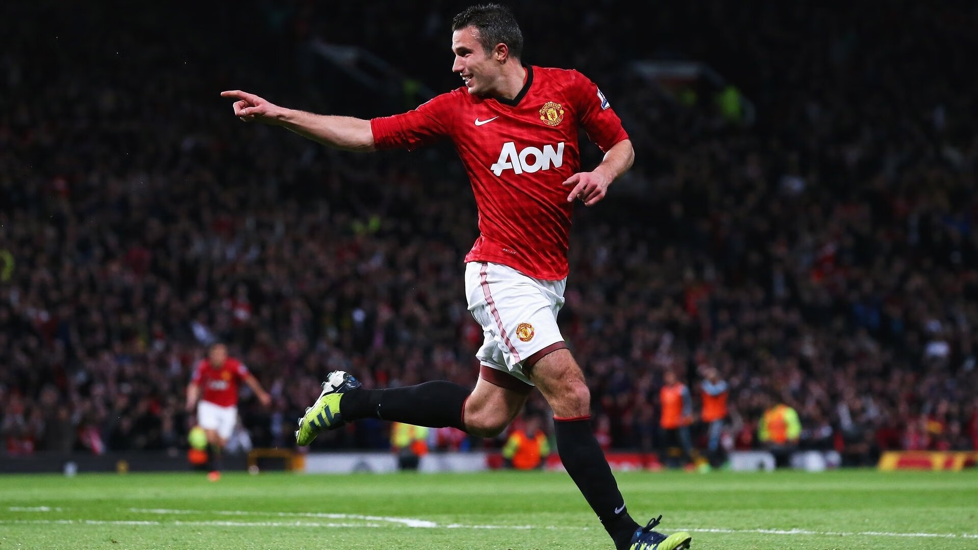 从诺坎普到伊蒂哈德,皮克在亚特兰大对阵曼城的焦点战中证明自己仍是后防大师